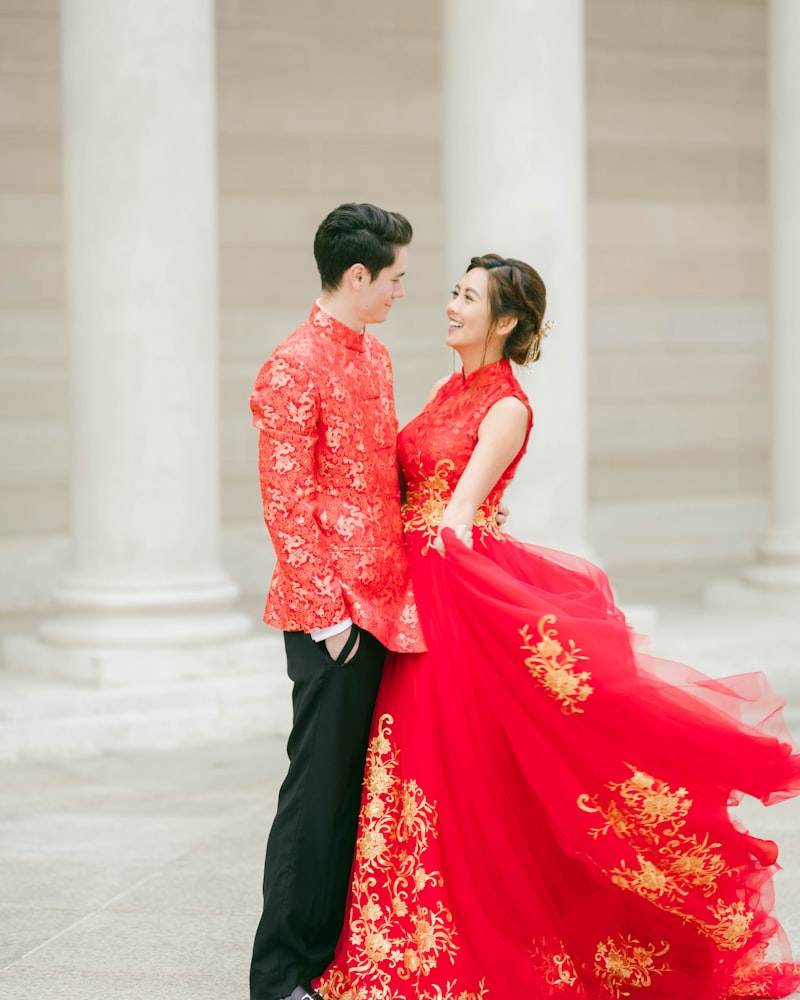 Trang bìa thiệp Lụa và Son